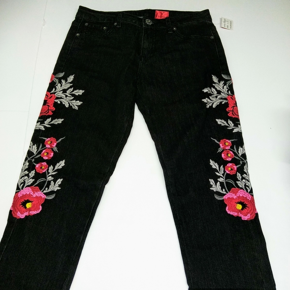 V Cristina Black Skinny Jeans Embroidered Flowers